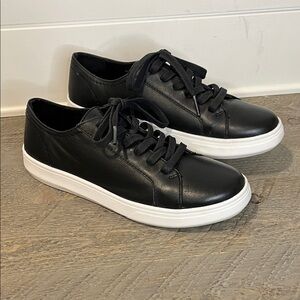 Patina - Black Portland Leather Casual Low Top Lace Up Sneaker - Size 8.5